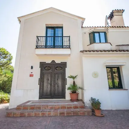 Villa Impressive Dazura In Valtocado