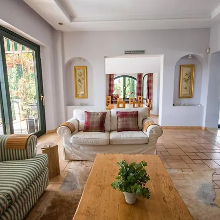 Villa Impressive Dazura In Valtocado Mijas
