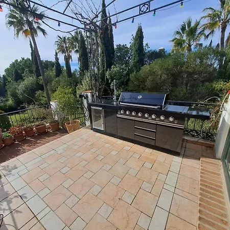 Villa Impressive Dazura In Valtocado Mijas