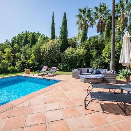 Villa Impressive Dazura In Valtocado Mijas
